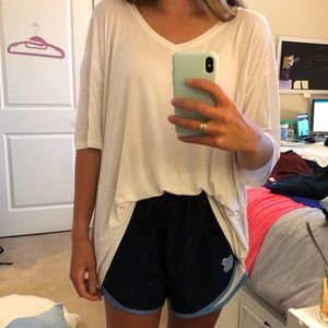 White PIKO V-neck Short Sleeve